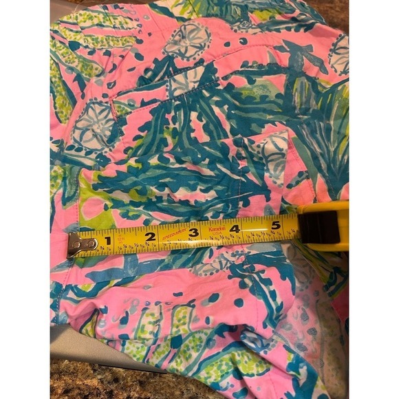 Lilly Pulitzer ocean view shorts - Picture 4 of 4